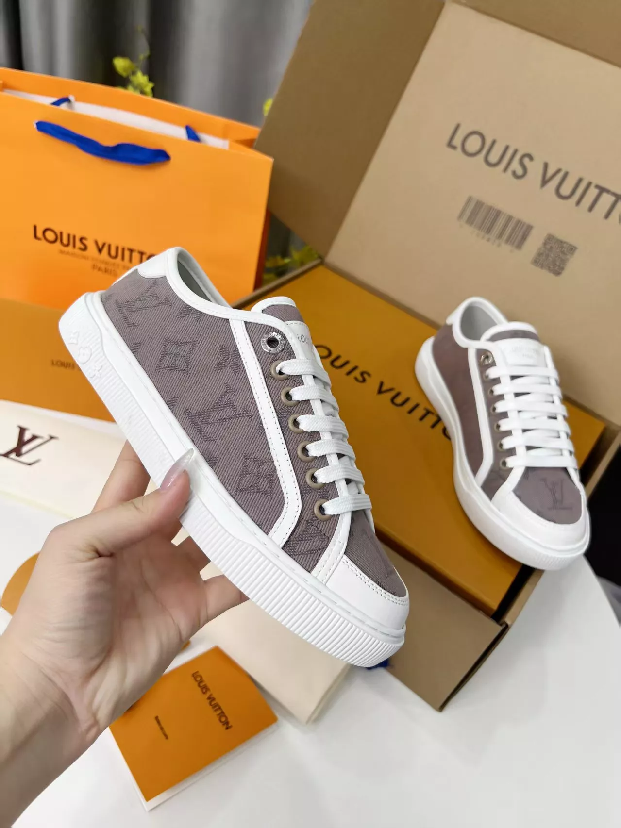 NewStyle 8821 Louis Vuitton Casual Shoes For Women