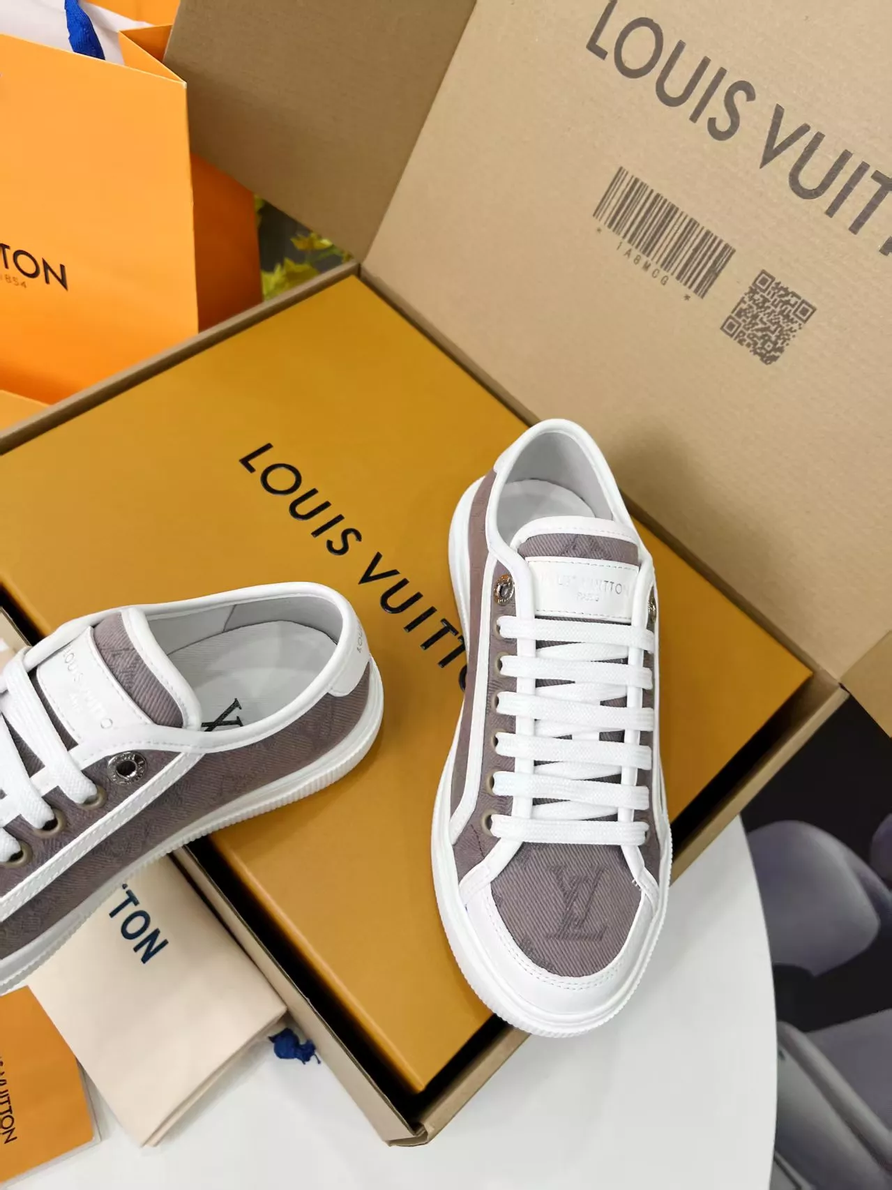 NewStyle 8821 Louis Vuitton Casual Shoes For Women