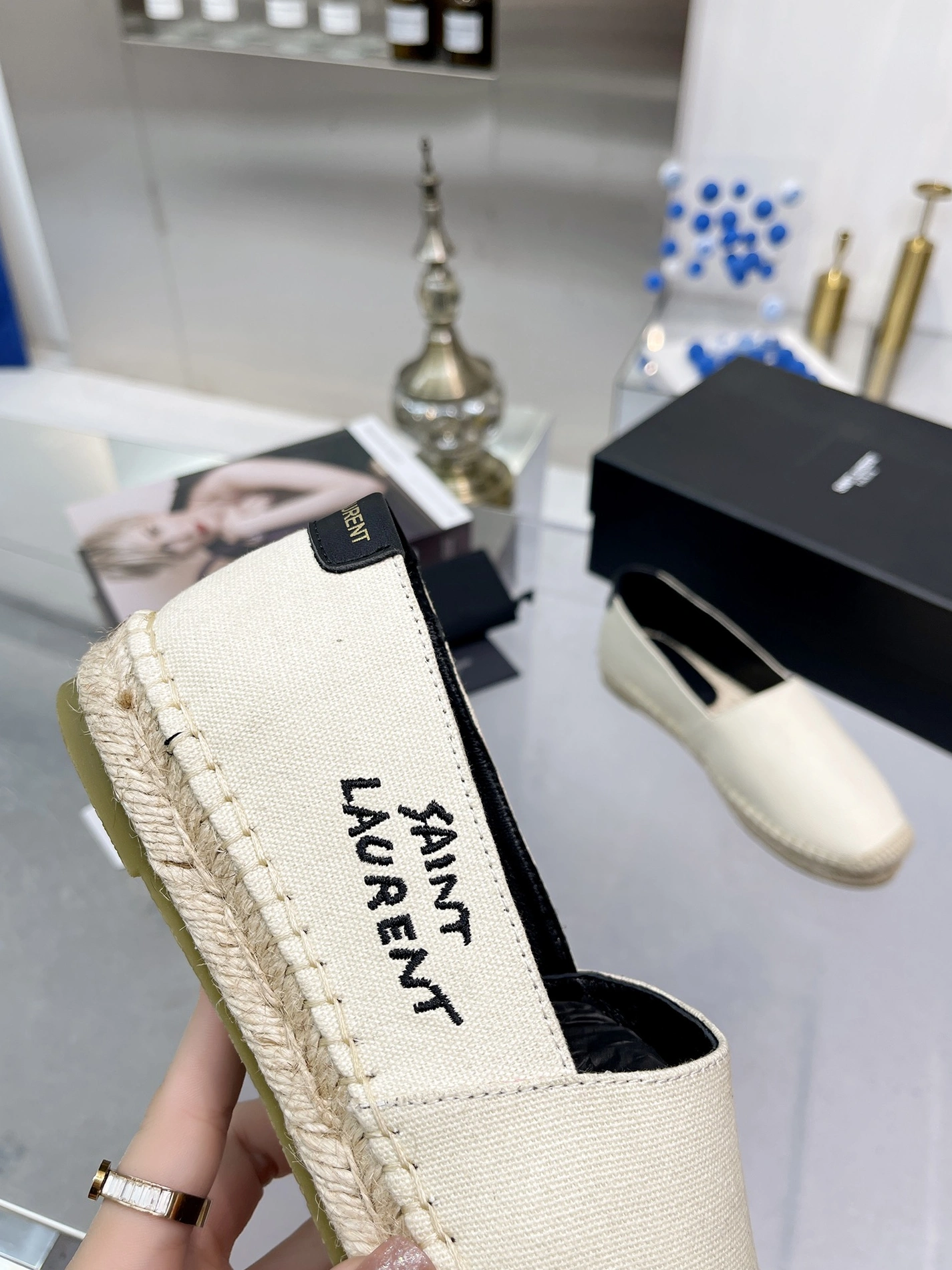 NewStyle 8858 Yves Saint Laurent Shoes For Women
