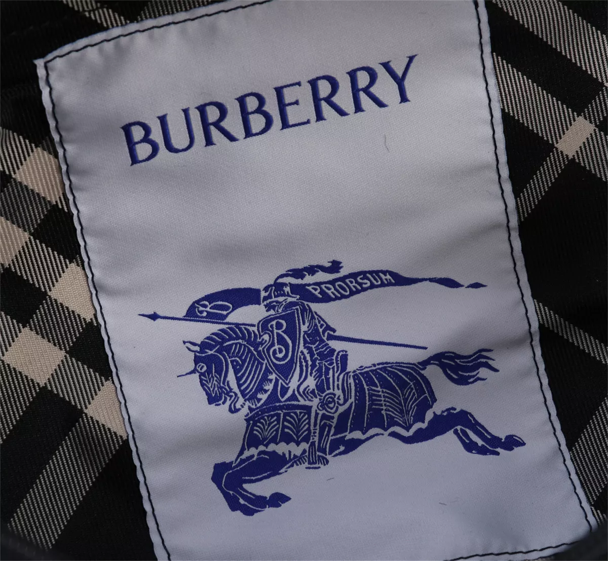 NewStyle 8913 Burberry AAA Quality Belt Bags