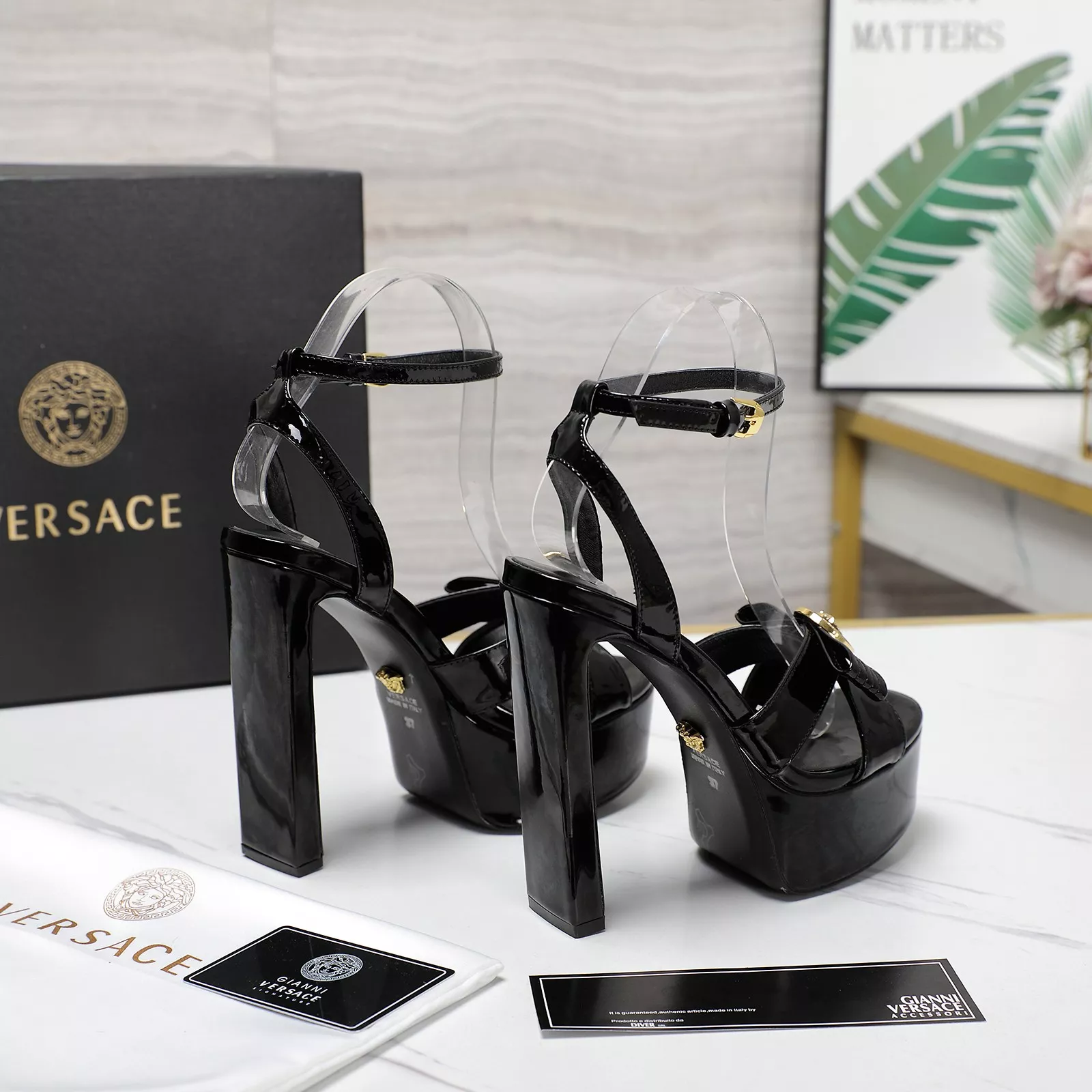 NewStyle 8999 Versace Sandal For Women