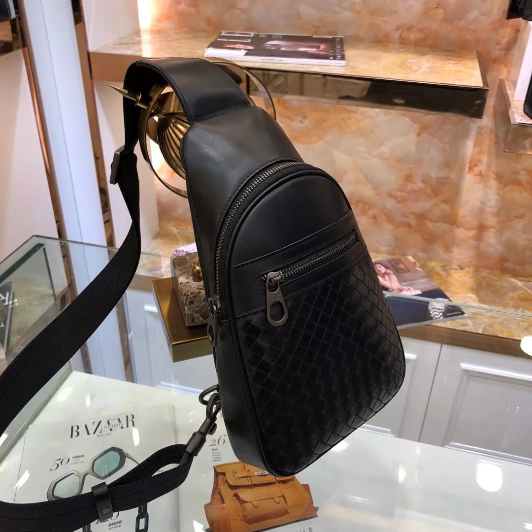 NewStyle 9075 Bottega Veneta AAA Man Messenger Bags