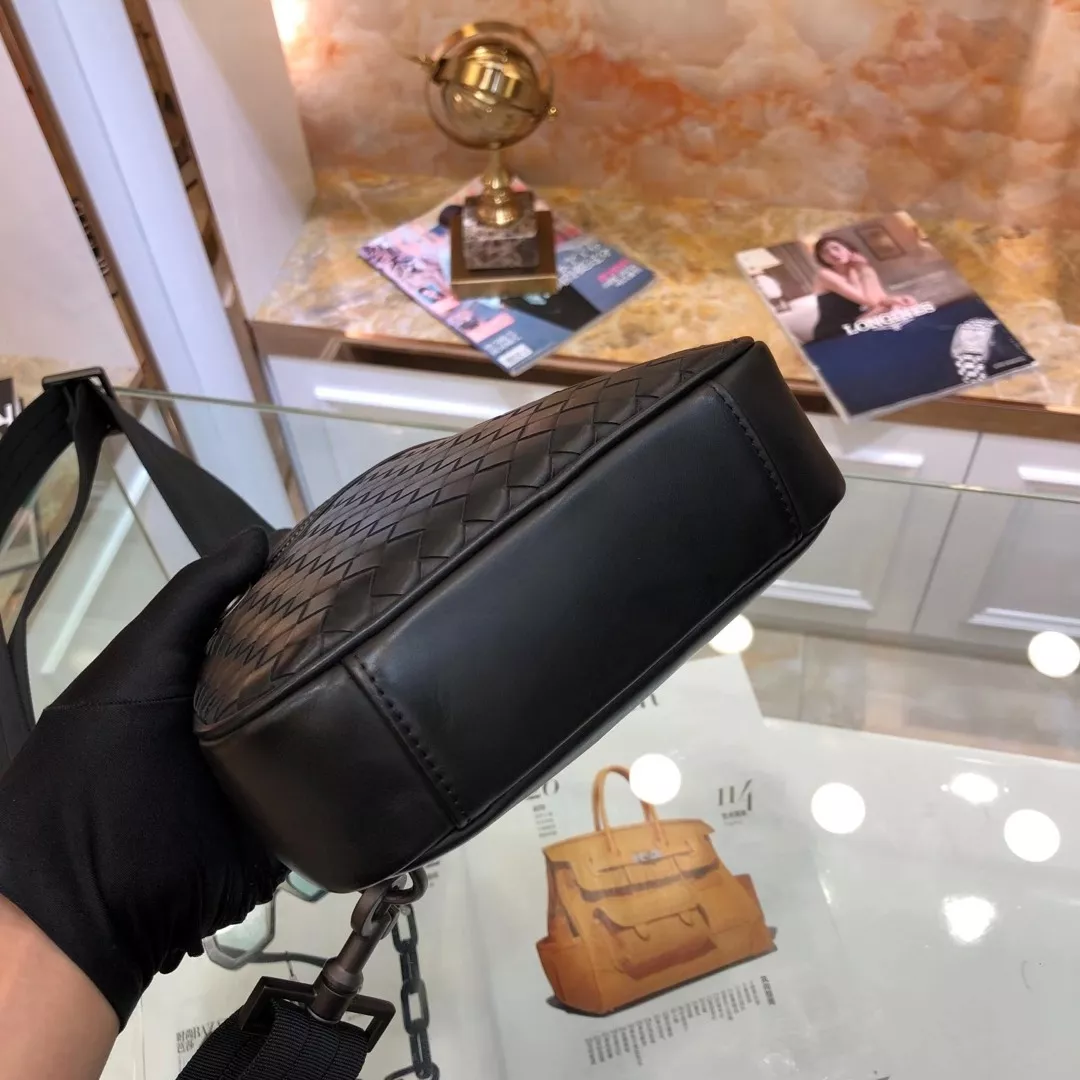NewStyle 9075 Bottega Veneta AAA Man Messenger Bags