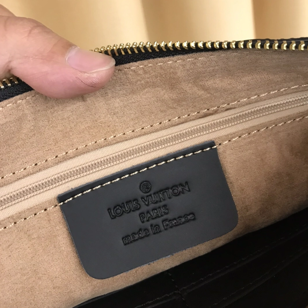 NewStyle 9147 Louis Vuitton AAA Man Wallets