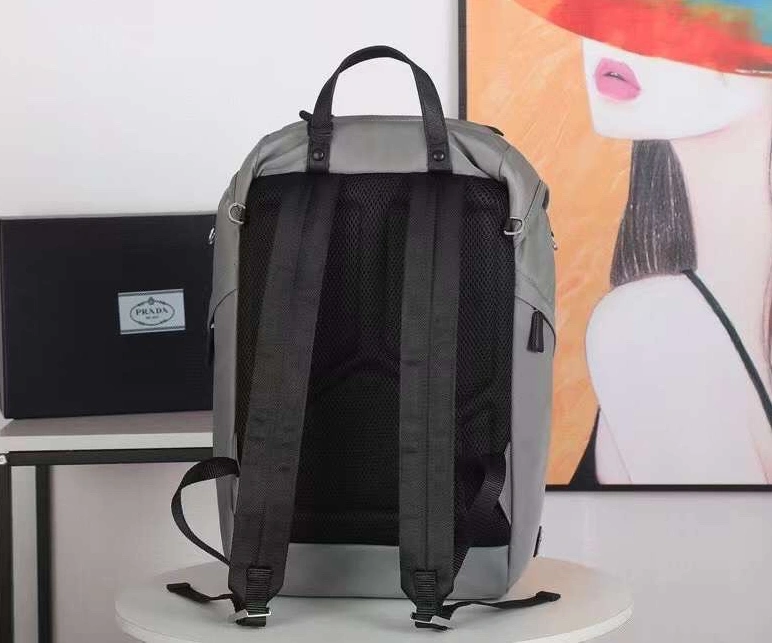 NewStyle 9251 Prada AAA Man Backpacks