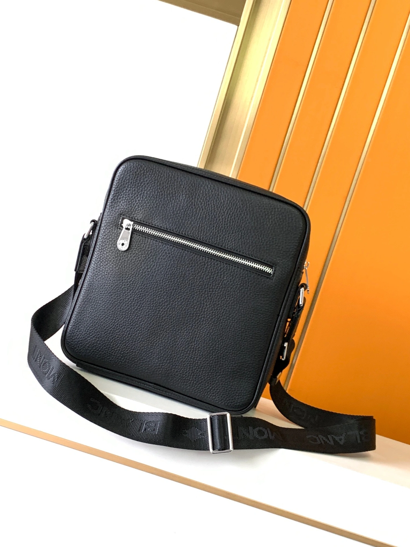 NewStyle 9615 Mont Blanc AAA Man Messenger Bags
