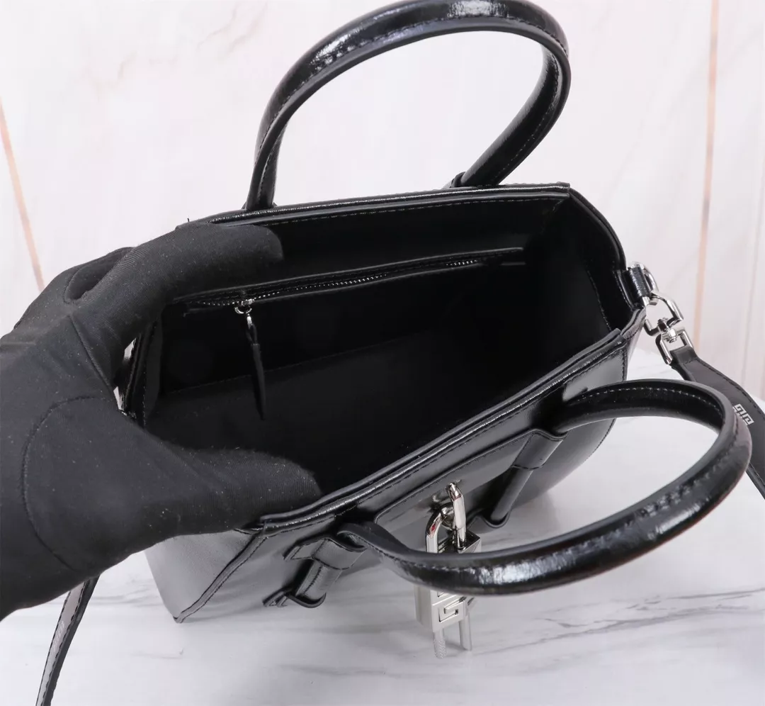 NewStyle 991 Givenchy AAA Quality Handbags For Women