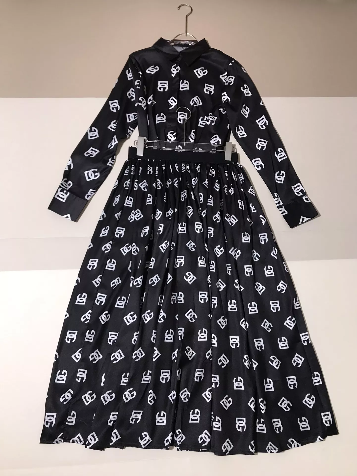 NewStyle 9963 Dolce & Gabbana D&G Tracksuits Long Sleeved For Women