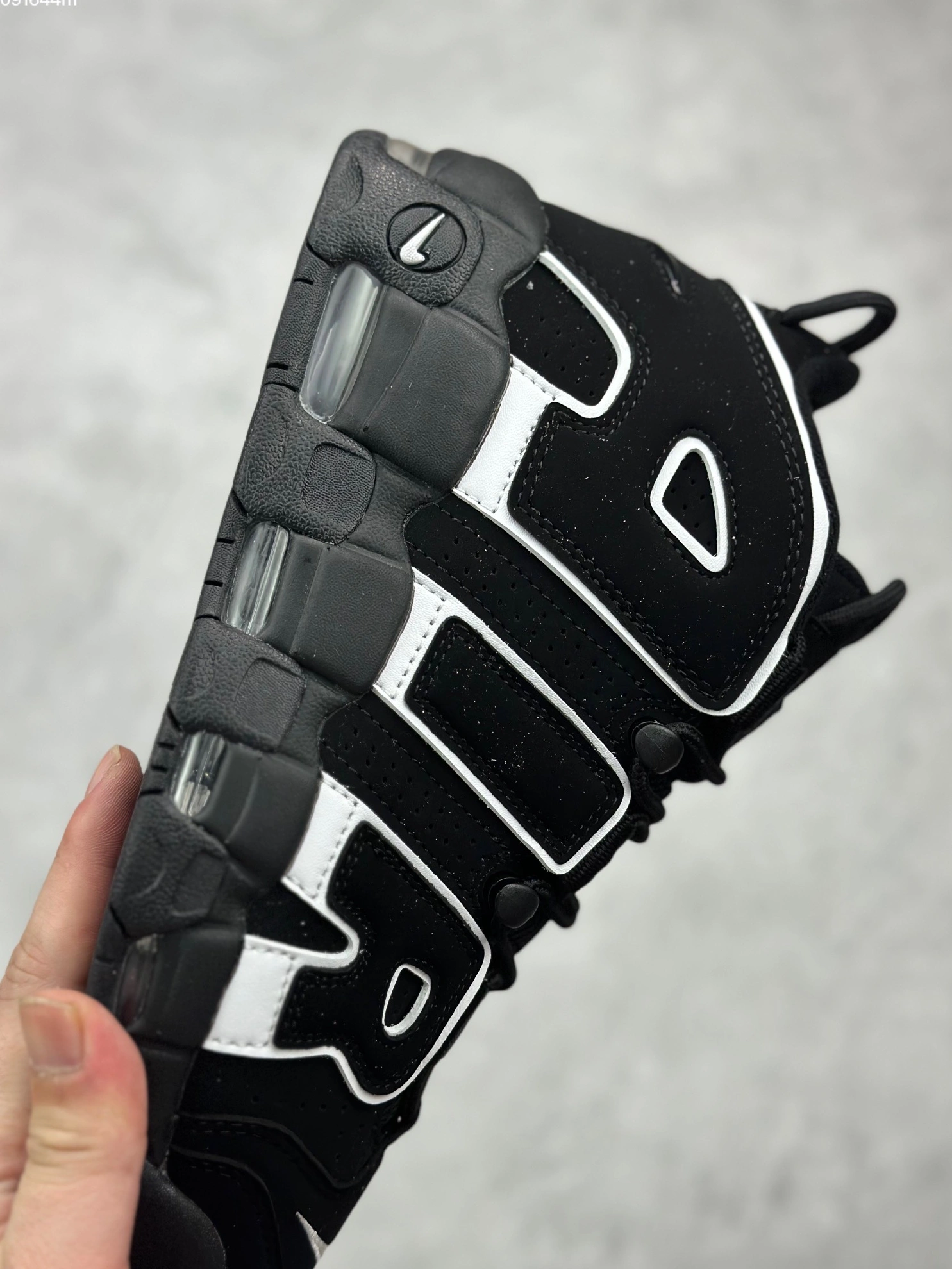 Nike Air More Uptempo For Men ModernLook 1331