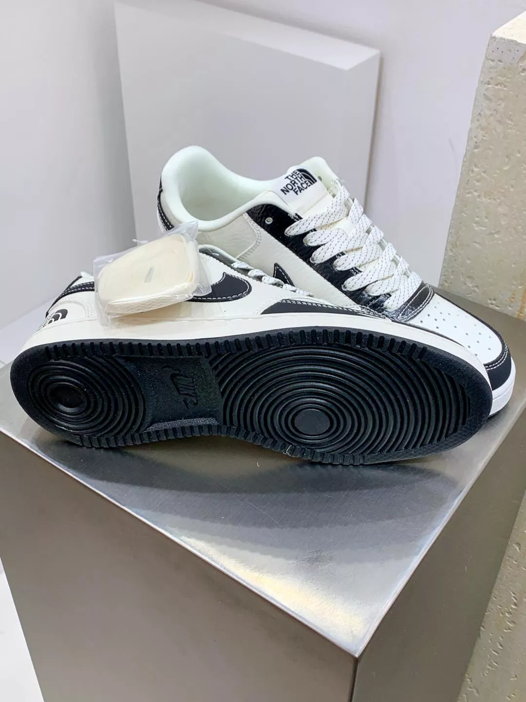 Nike Court Vision-Low For Men Practical 1042
