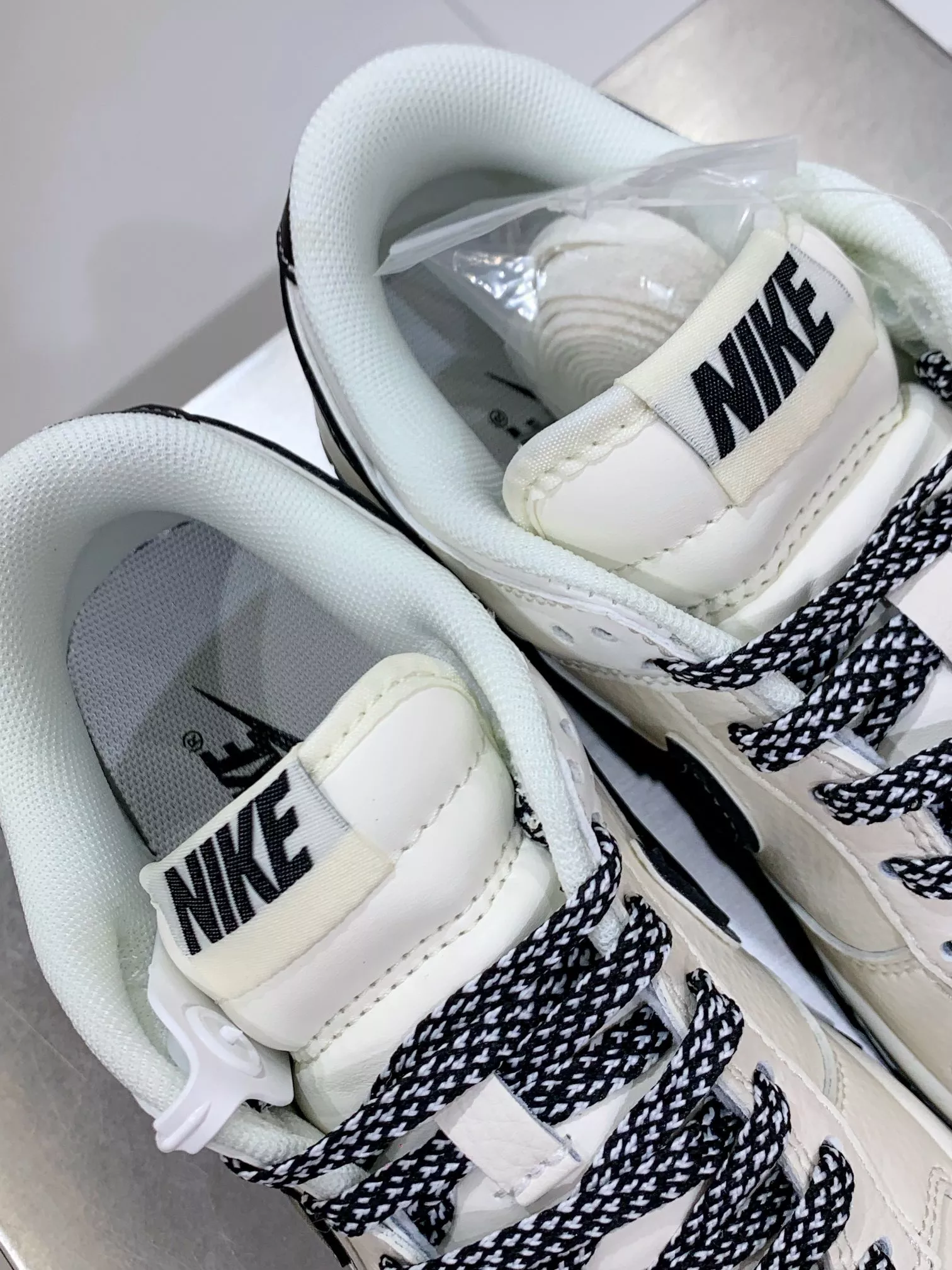 Nike SB Dunk-Low For Men Soft 748