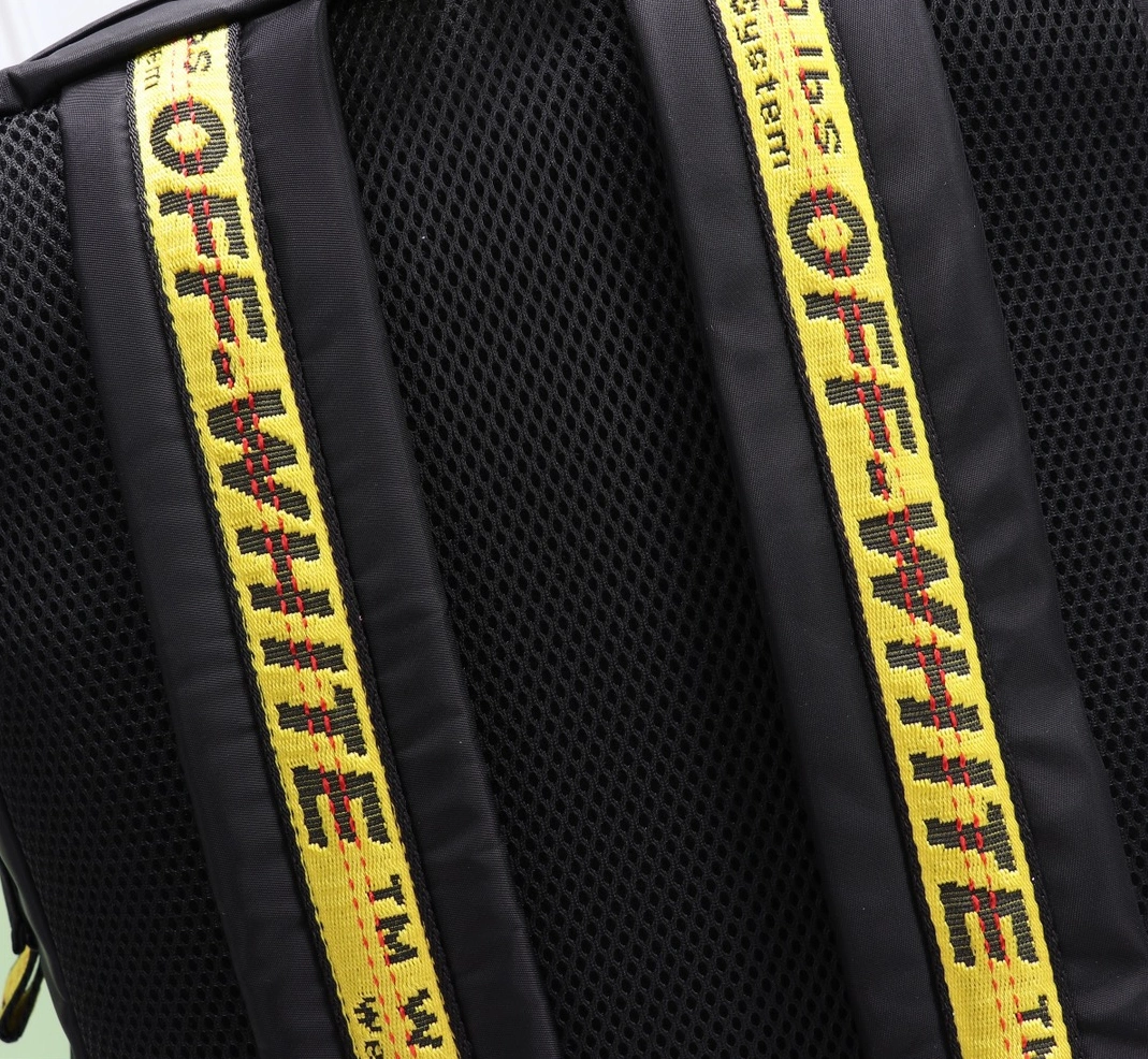 Off-White AAA Quality Backpacks Cozy 5931