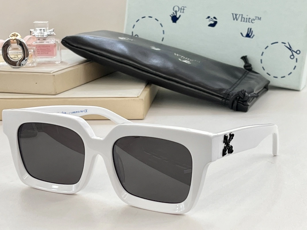 Off-White AAA Quality Sunglasses Cozy 9240