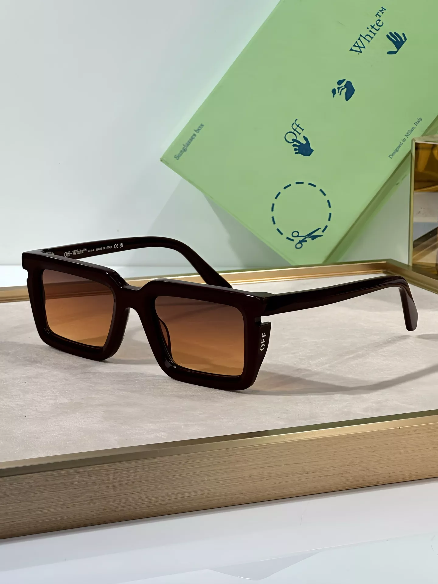 Off-White AAA Quality Sunglasses Soft 3784