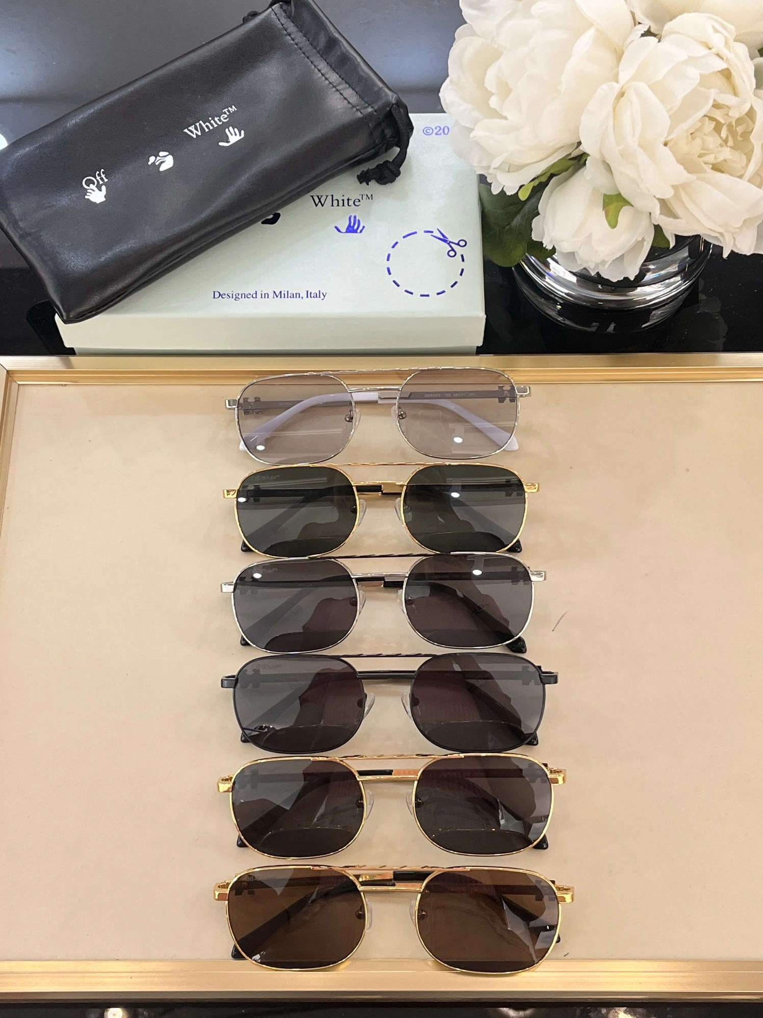 Off-White AAA Quality Sunglasses Sophisticated 4433