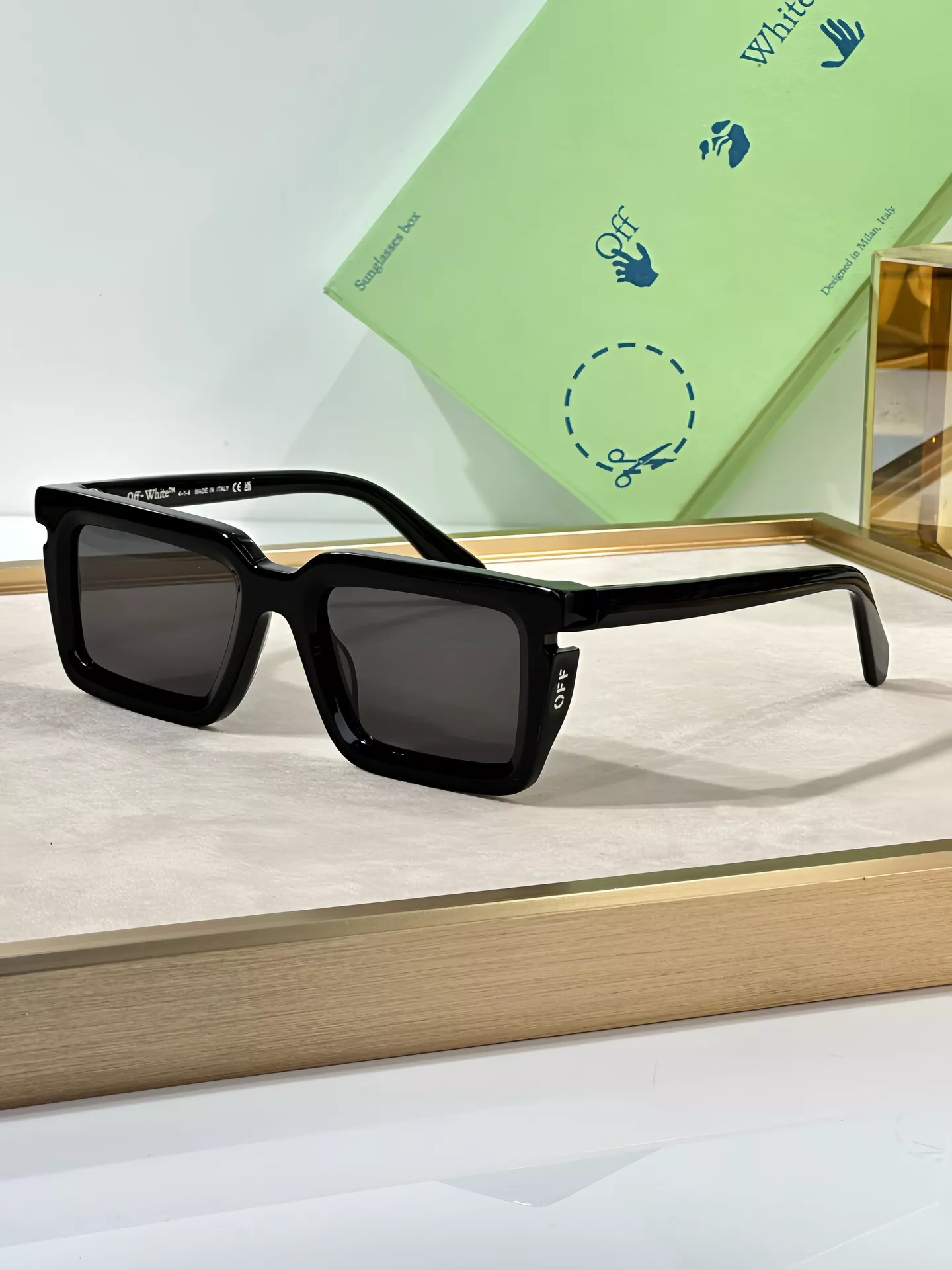 Off-White AAA Quality Sunglasses UrbanStyle 8747