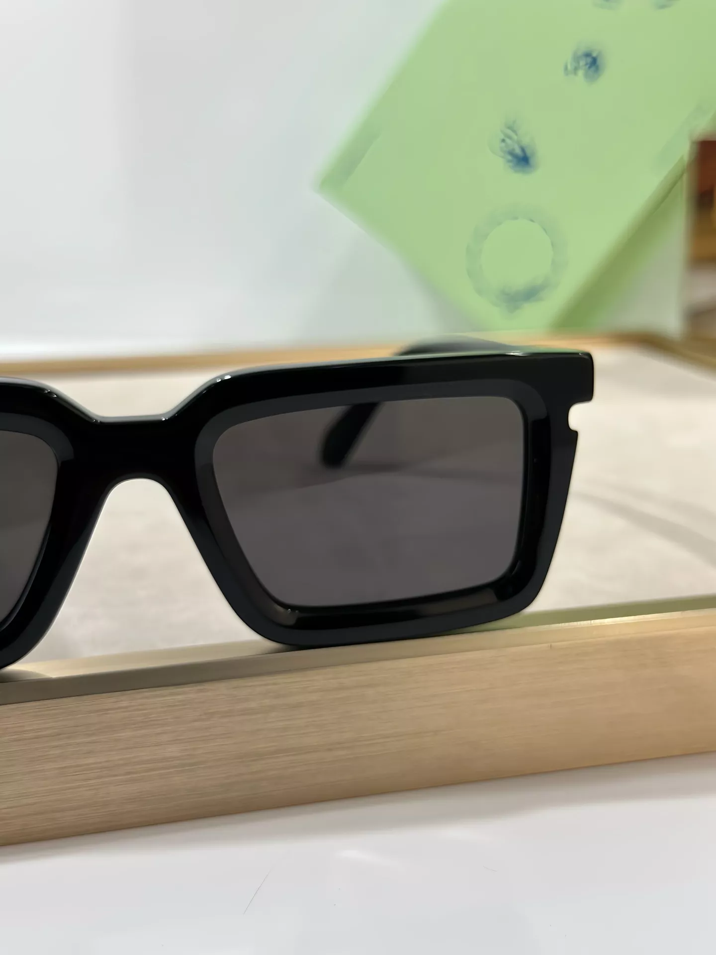 Off-White AAA Quality Sunglasses UrbanStyle 8747