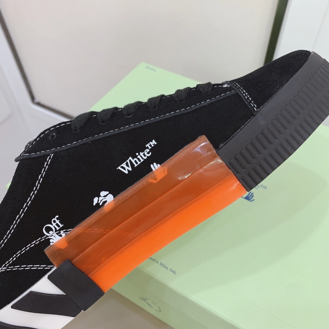 Off-White Casual Shoes For Men Bold 4871