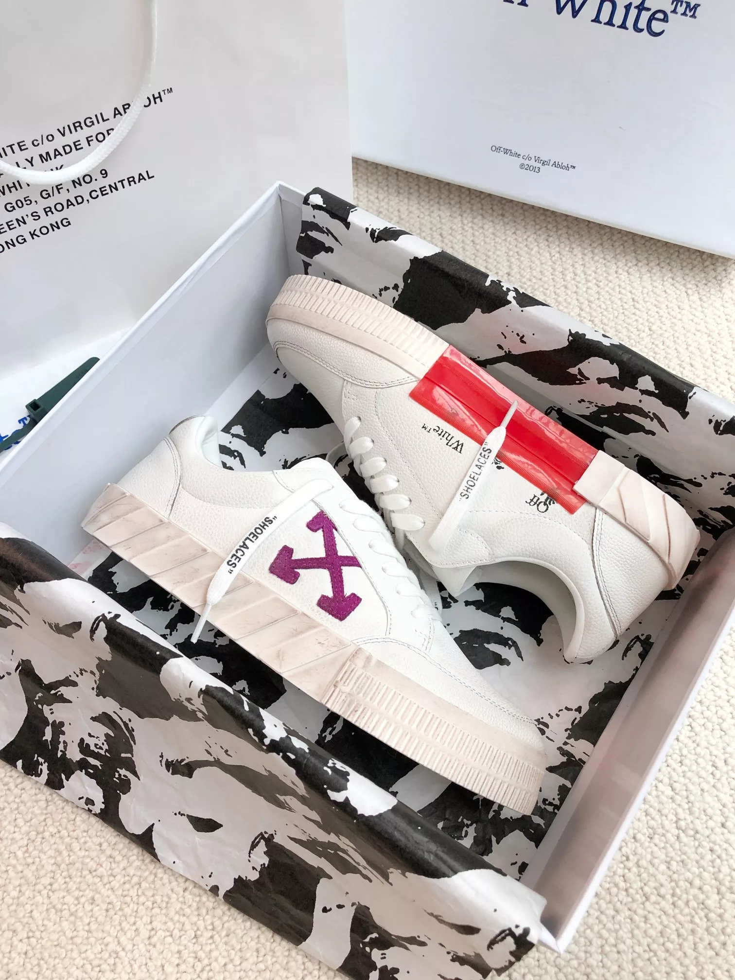 Off-White Casual Shoes For Men Elegant 1003