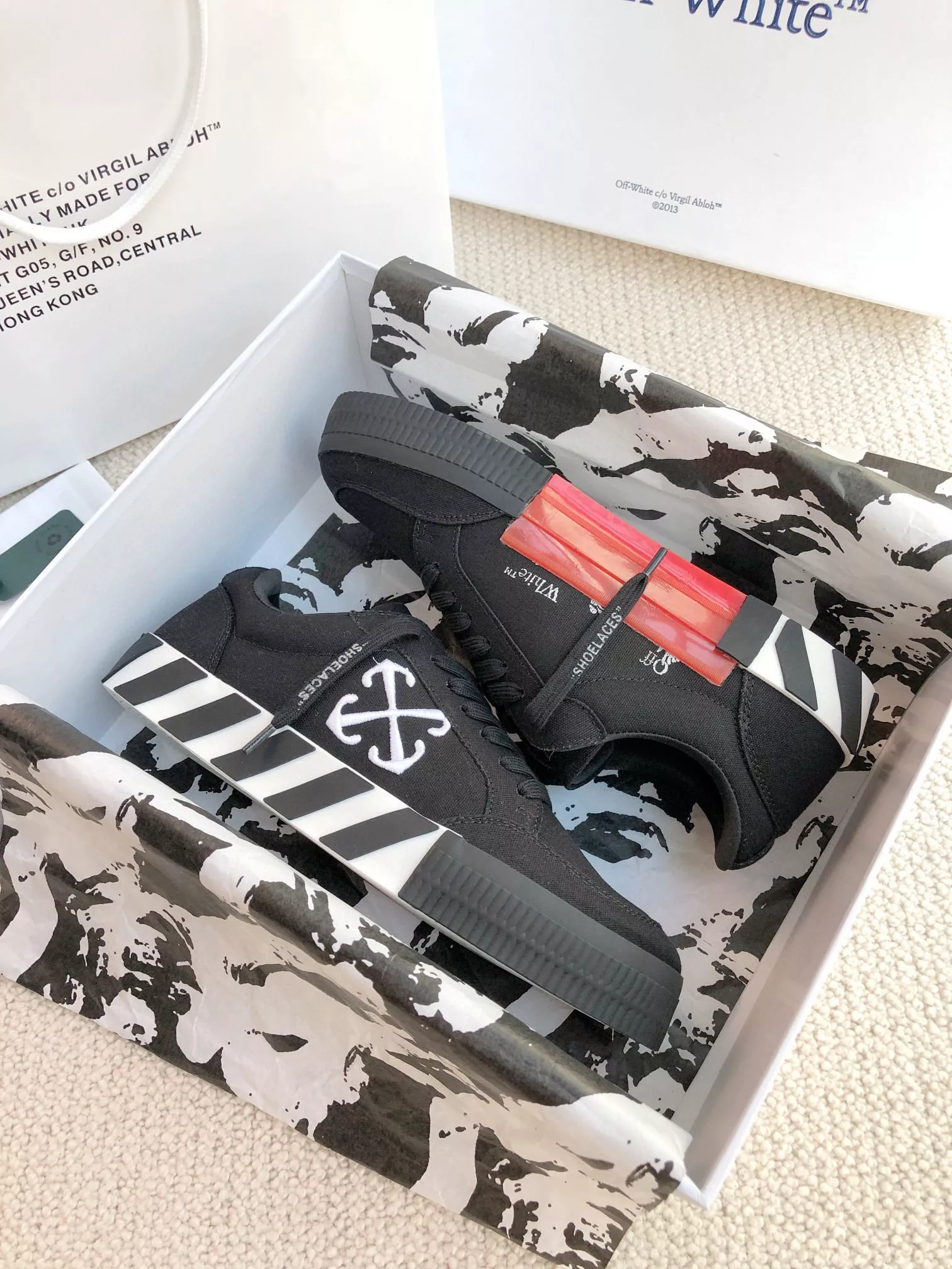 Off-White Casual Shoes For Men Trendsetting 630