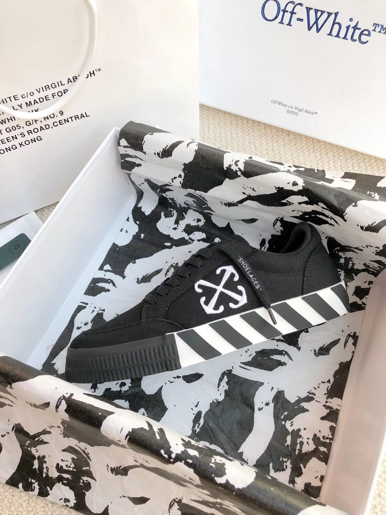 Off-White Casual Shoes For Men Trendsetting 630