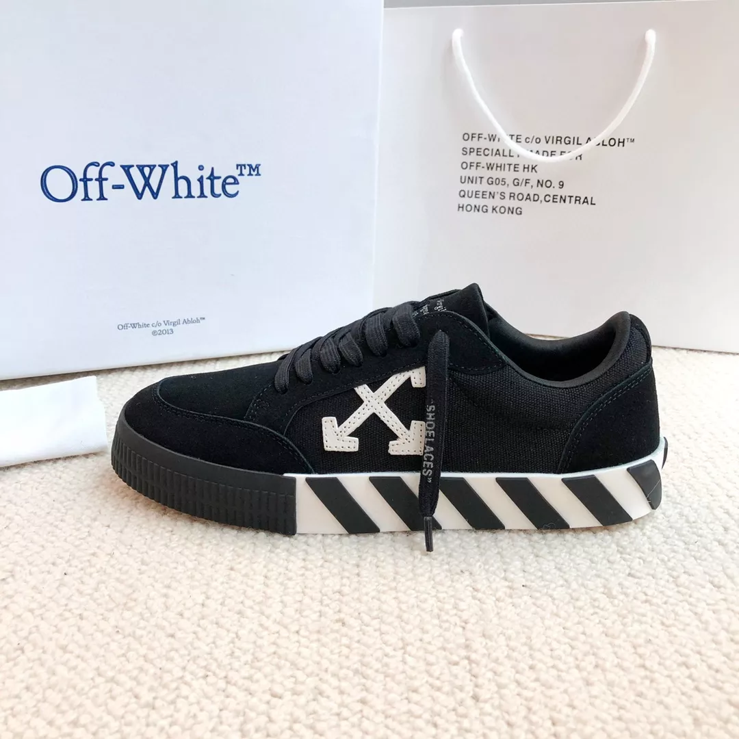 Off-White Casual Shoes For Men Vibrant 2620