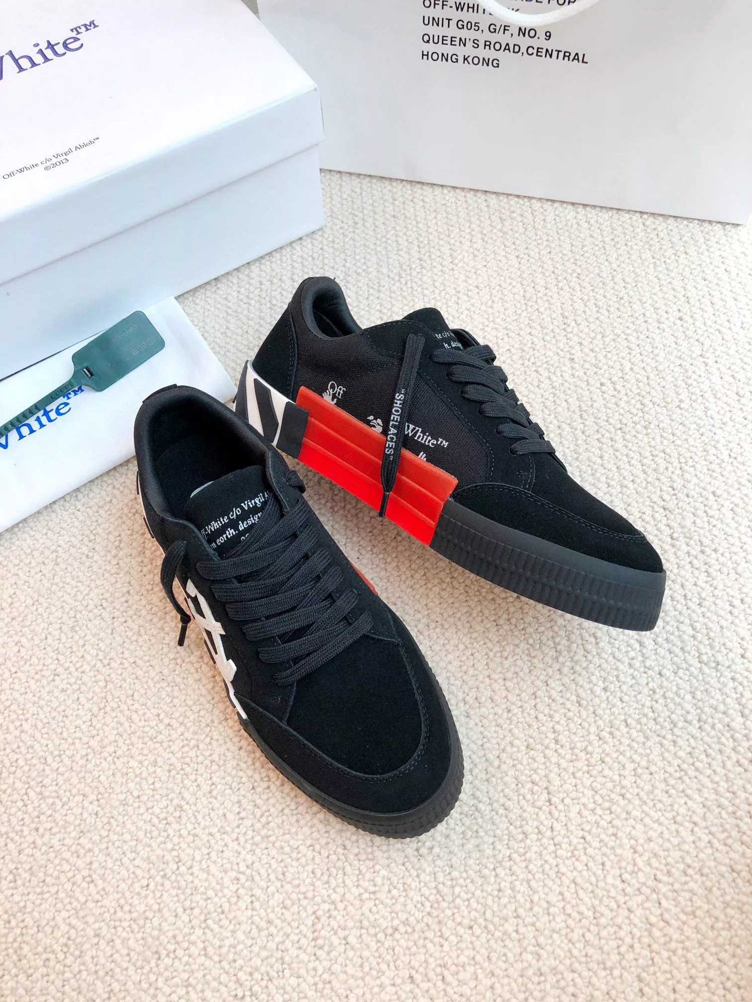 Off-White Casual Shoes For Men Vibrant 2620