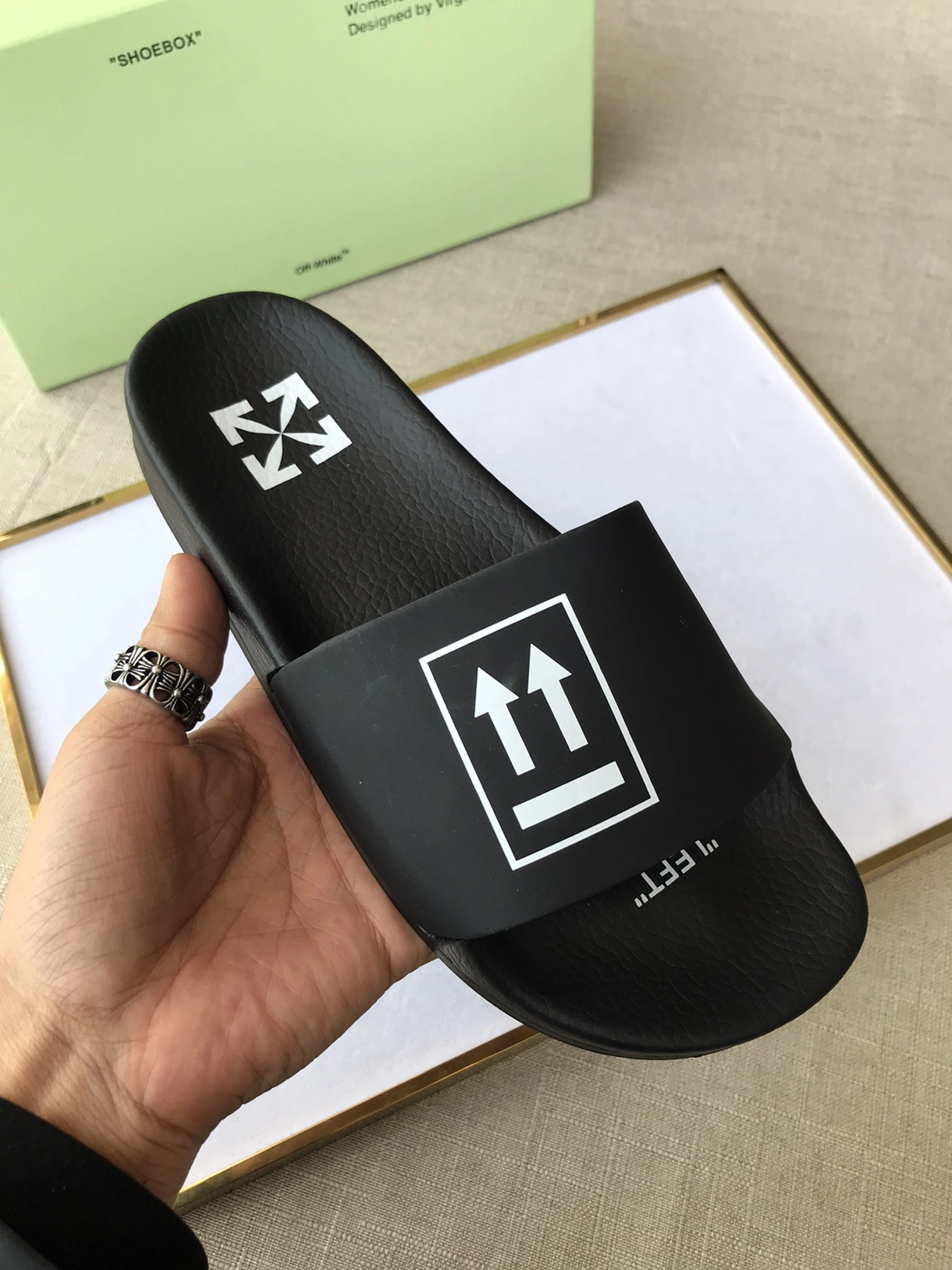 Off-White Slippers For Men UrbanStyle 9701