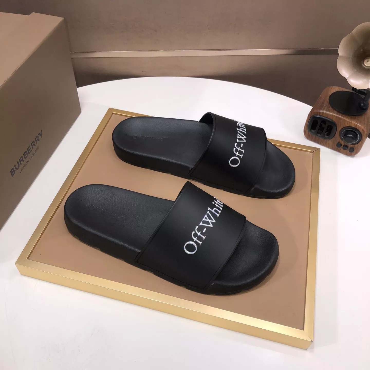 Off-White Slippers For Men Vibrant 2573