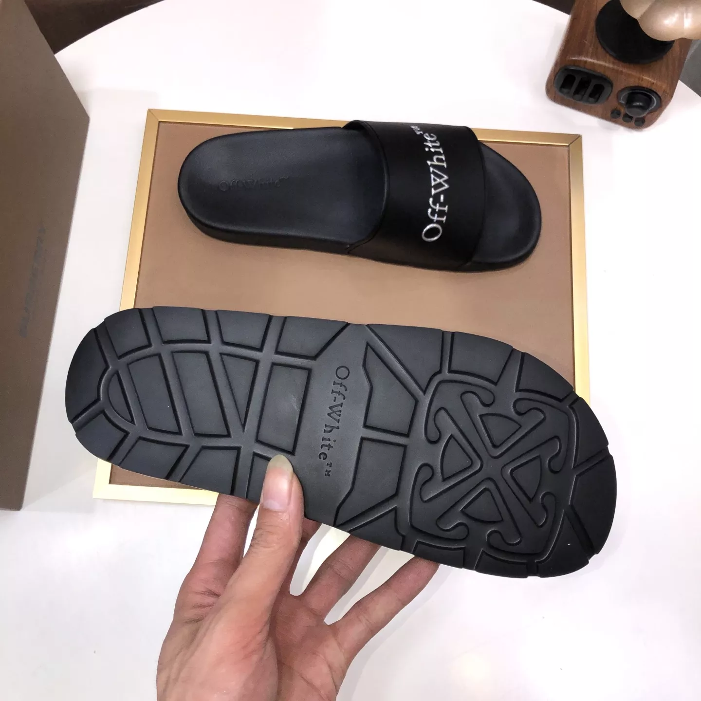 Off-White Slippers For Men Vibrant 2573