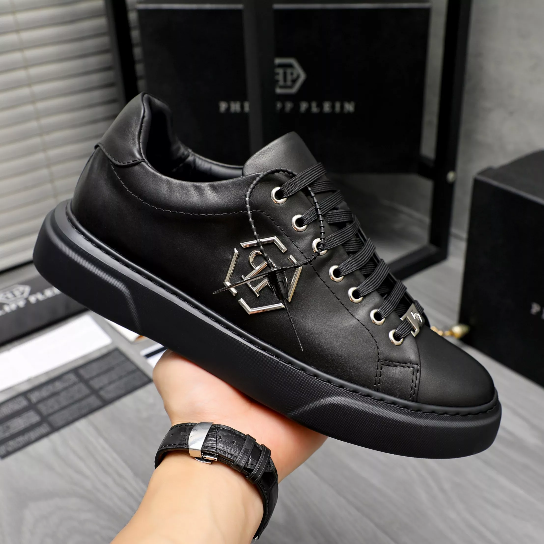 Philipp Plein PP Casual Shoes For Men Elegant 3915