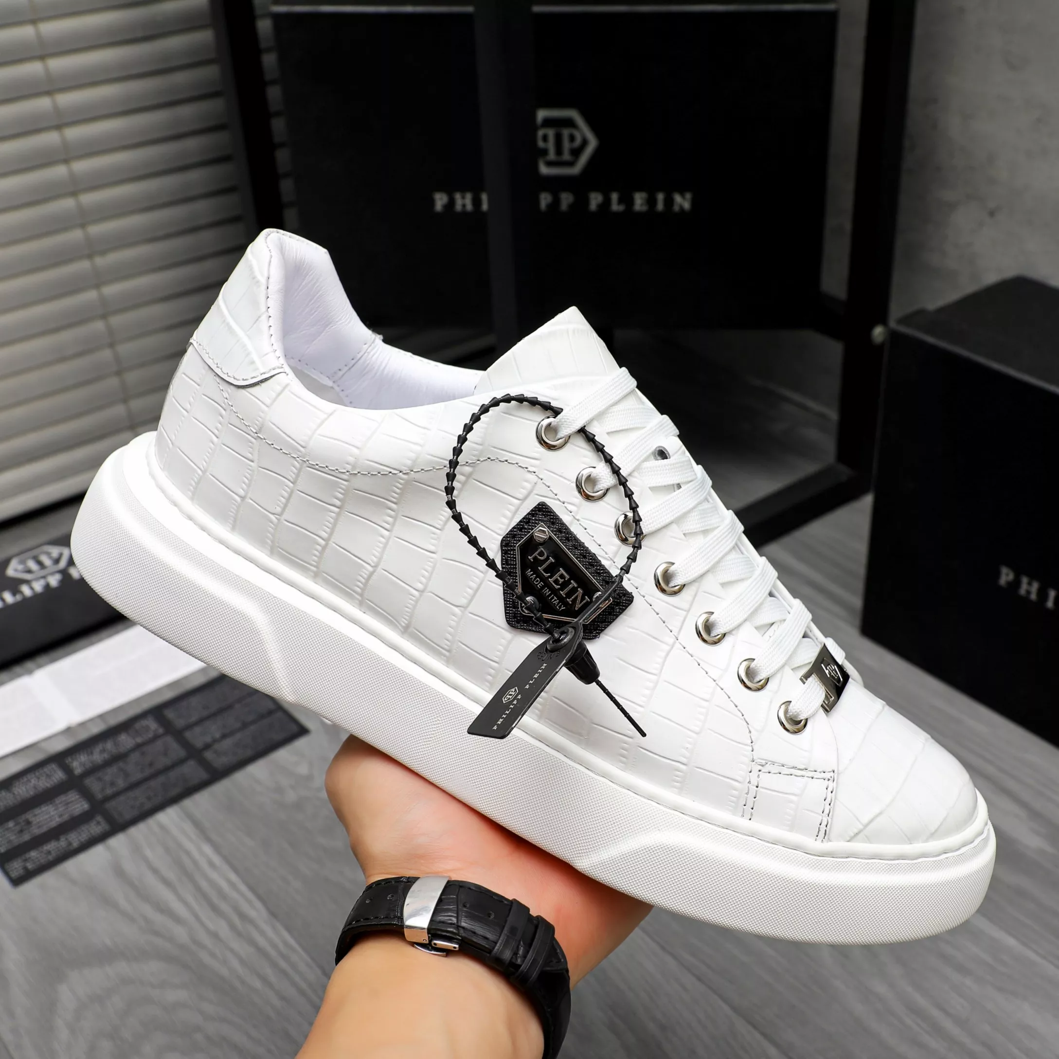 Philipp Plein PP Casual Shoes For Men EyeCatching 5536