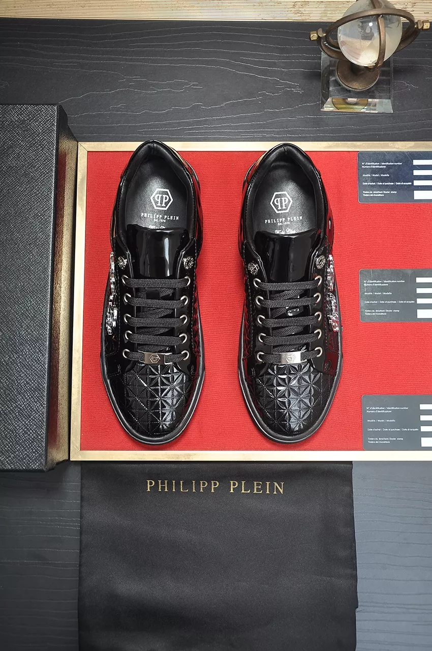 Philipp Plein PP Casual Shoes For Men Sophisticated 8099