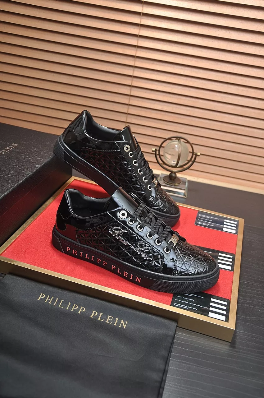 Philipp Plein PP Casual Shoes For Men Sophisticated 8099