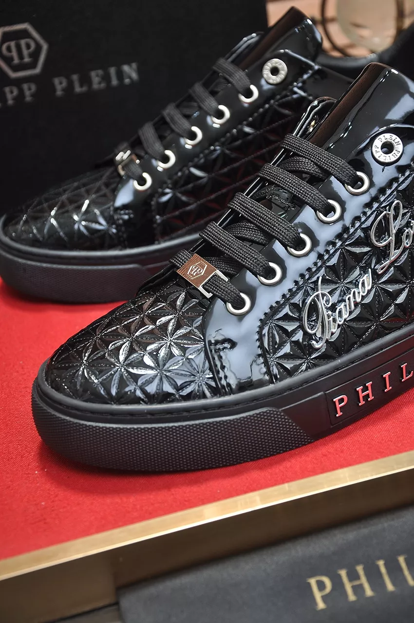 Philipp Plein PP Casual Shoes For Men Sophisticated 8099