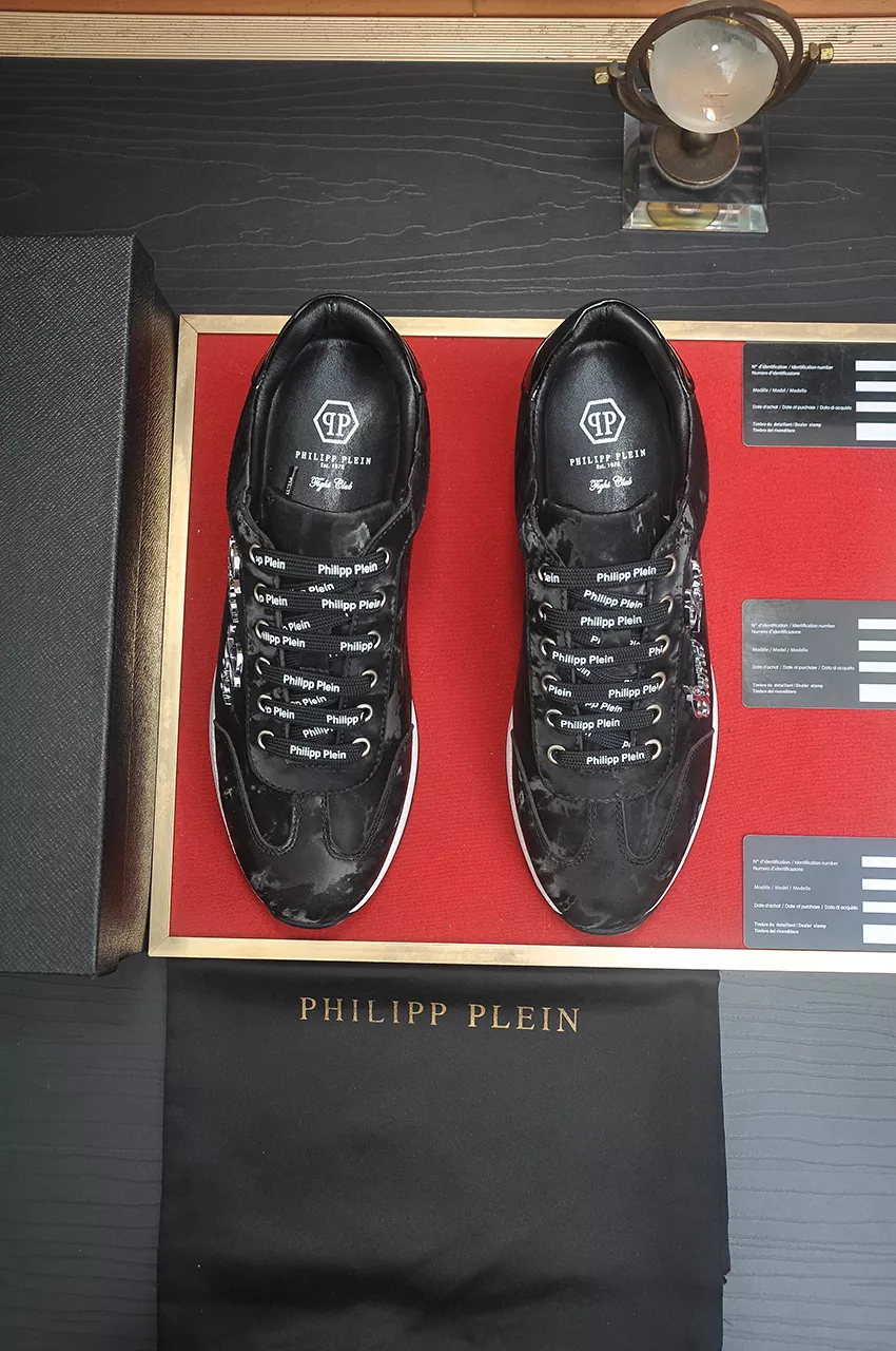 Philipp Plein PP Casual Shoes For Men Vibrant 3230