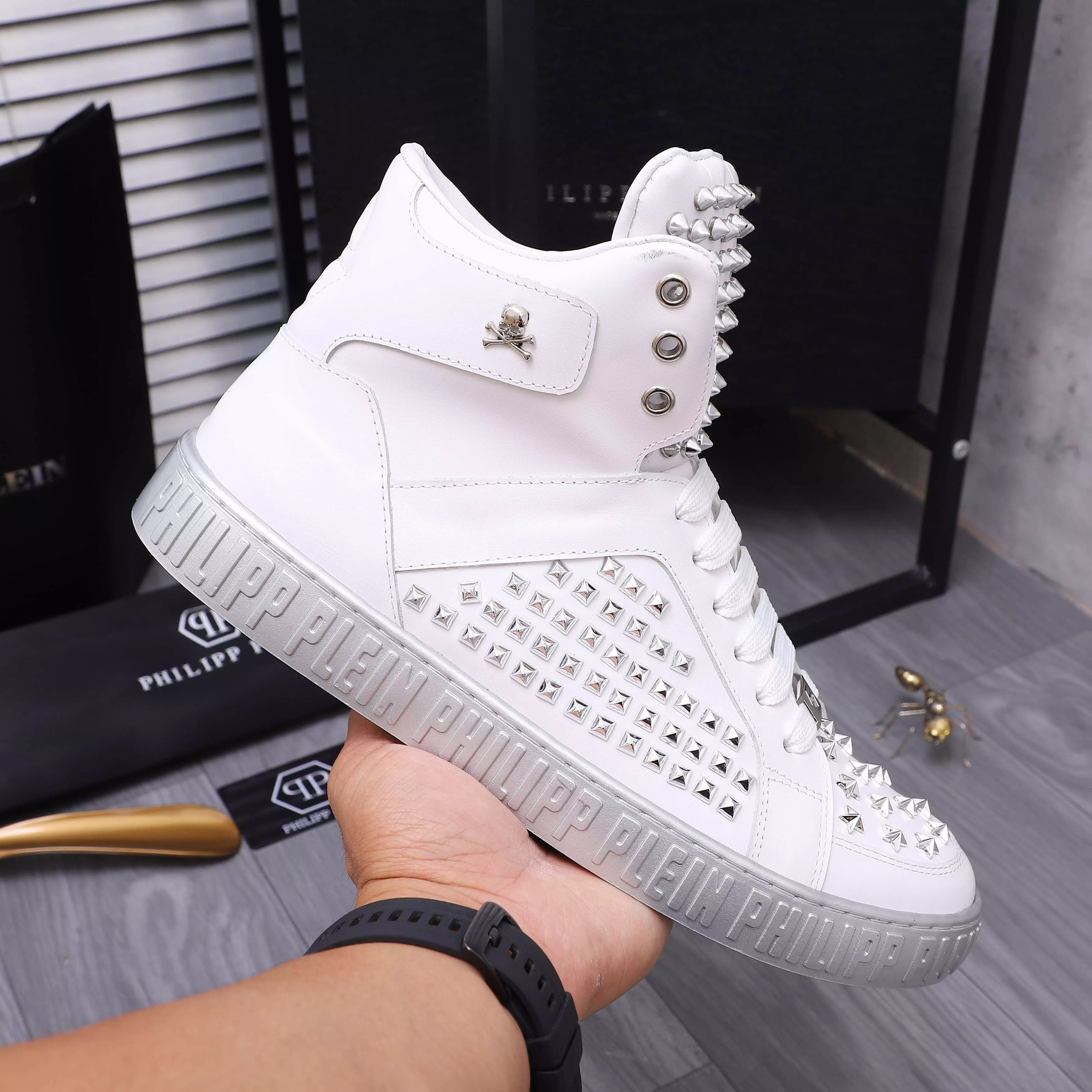 Philipp Plein PP High Tops Shoes For Men Minimalist 8376