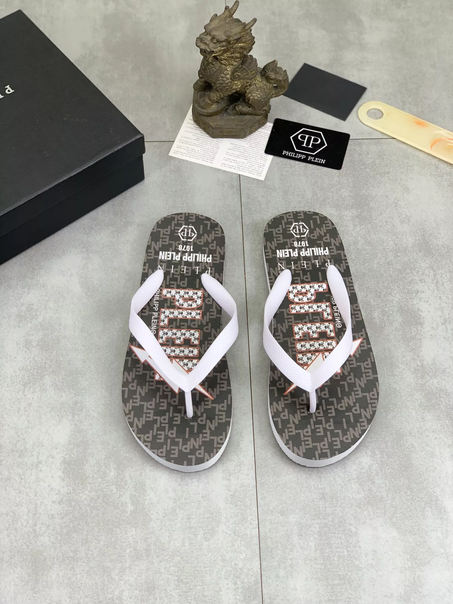 Philipp Plein PP Slippers For Men EasyMatch 2900