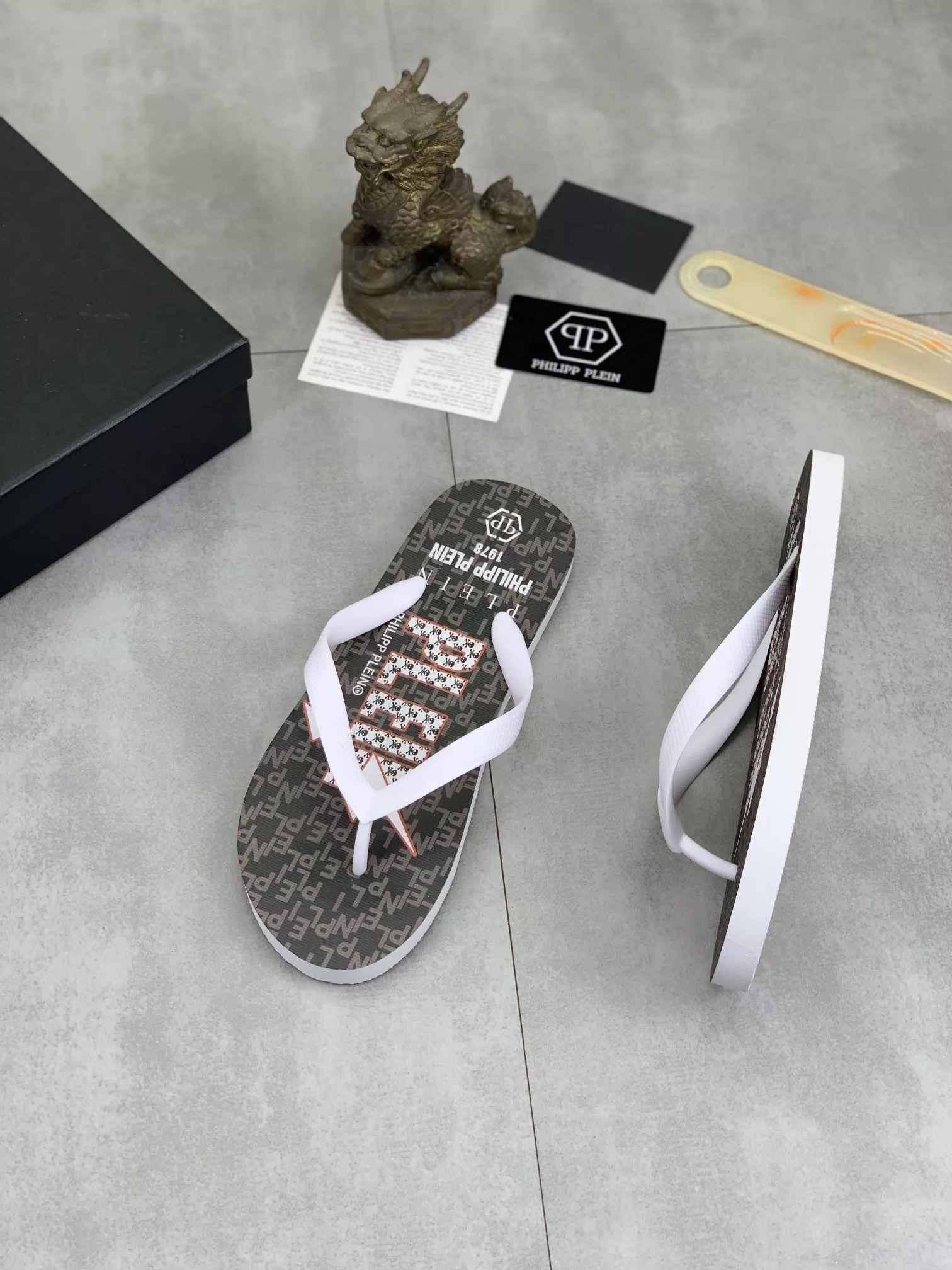 Philipp Plein PP Slippers For Men EasyMatch 2900