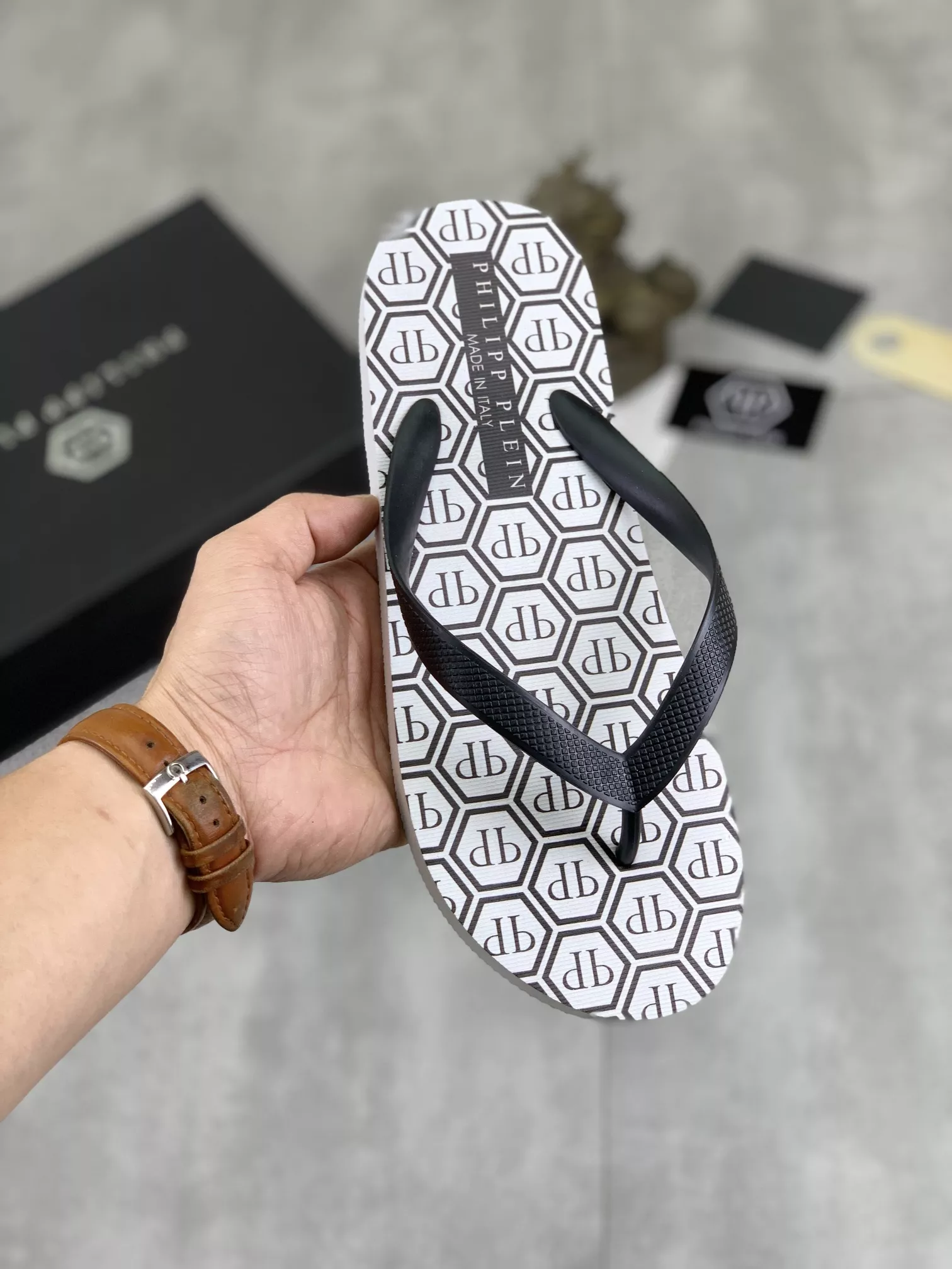 Philipp Plein PP Slippers For Women EasyMatch 8148
