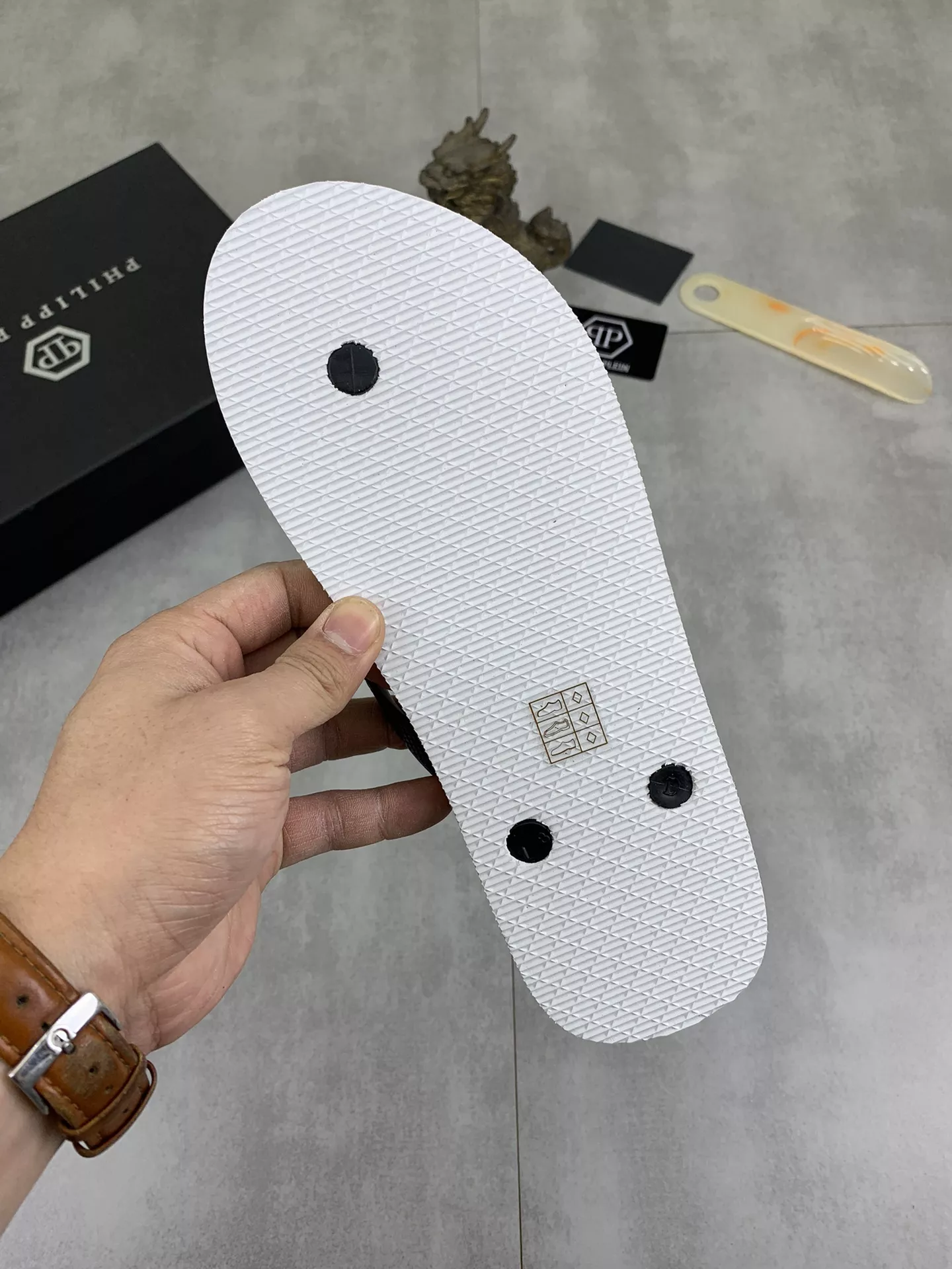 Philipp Plein PP Slippers For Women EasyMatch 8148