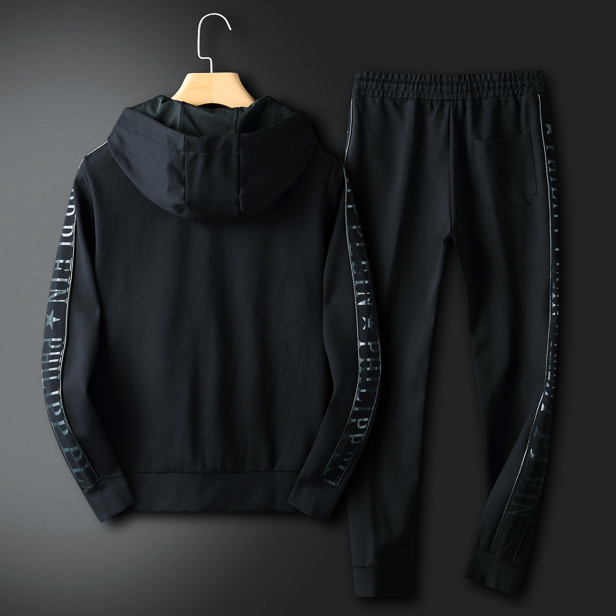 Philipp Plein PP Tracksuits Long Sleeved For Men Versatile 7021