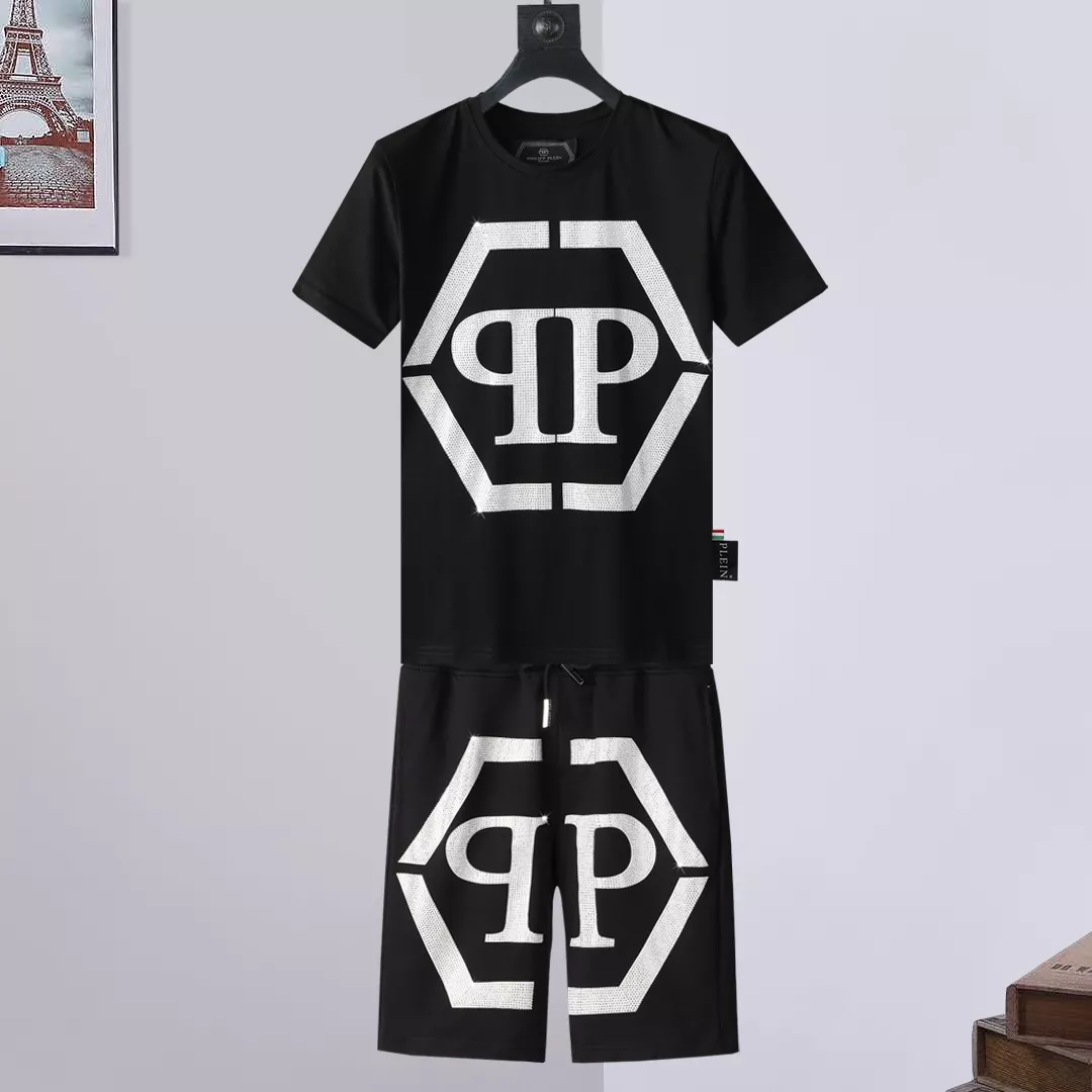 Philipp Plein PP Tracksuits Short Sleeved For Men Reliable 8804