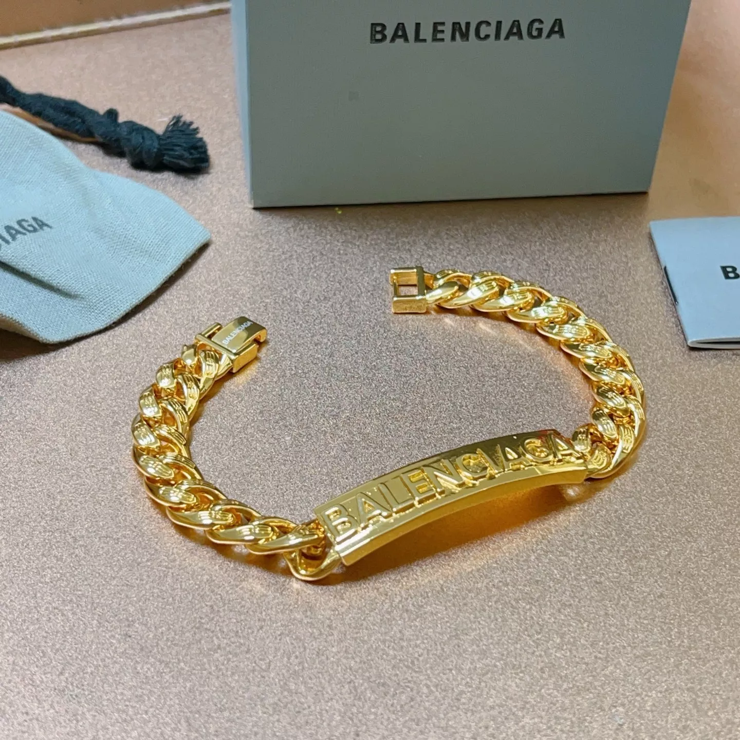 Popular 1001 Balenciaga Bracelets