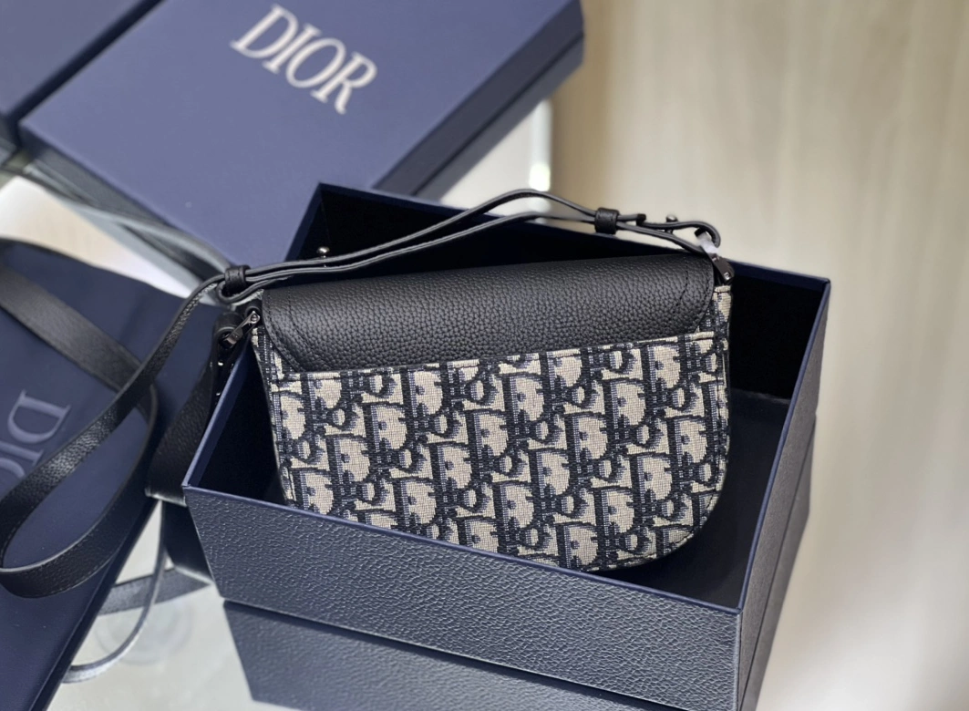 Popular 1143 Christian Dior AAA Man Messenger Bags