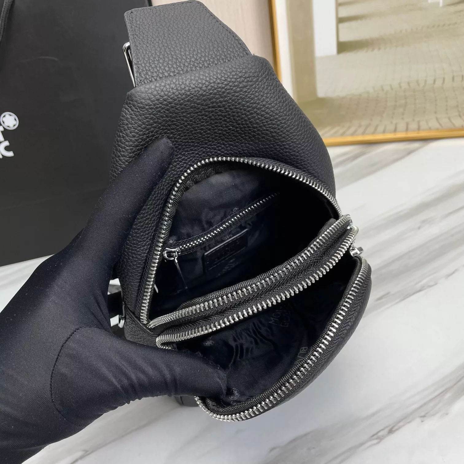 Popular 124 Mont Blanc AAA Man Messenger Bags