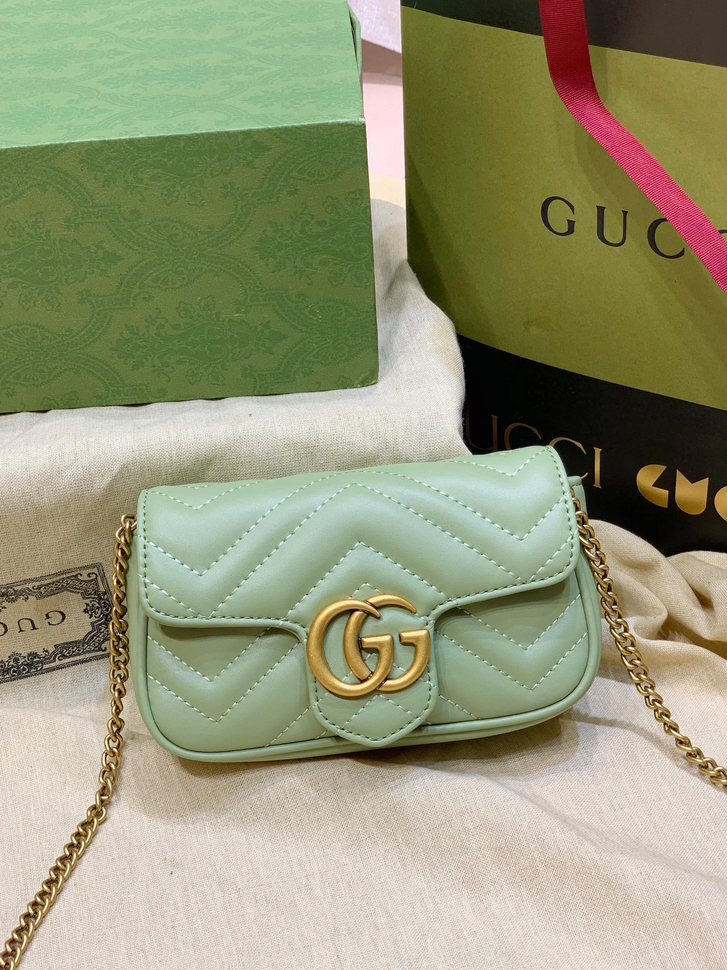 Popular 1356 Gucci AAA Quality Messenger Bags For Women