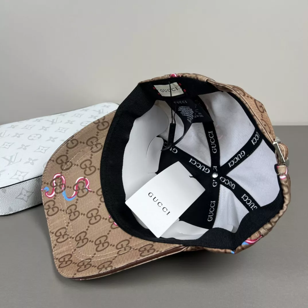 Popular 1424 Gucci Caps