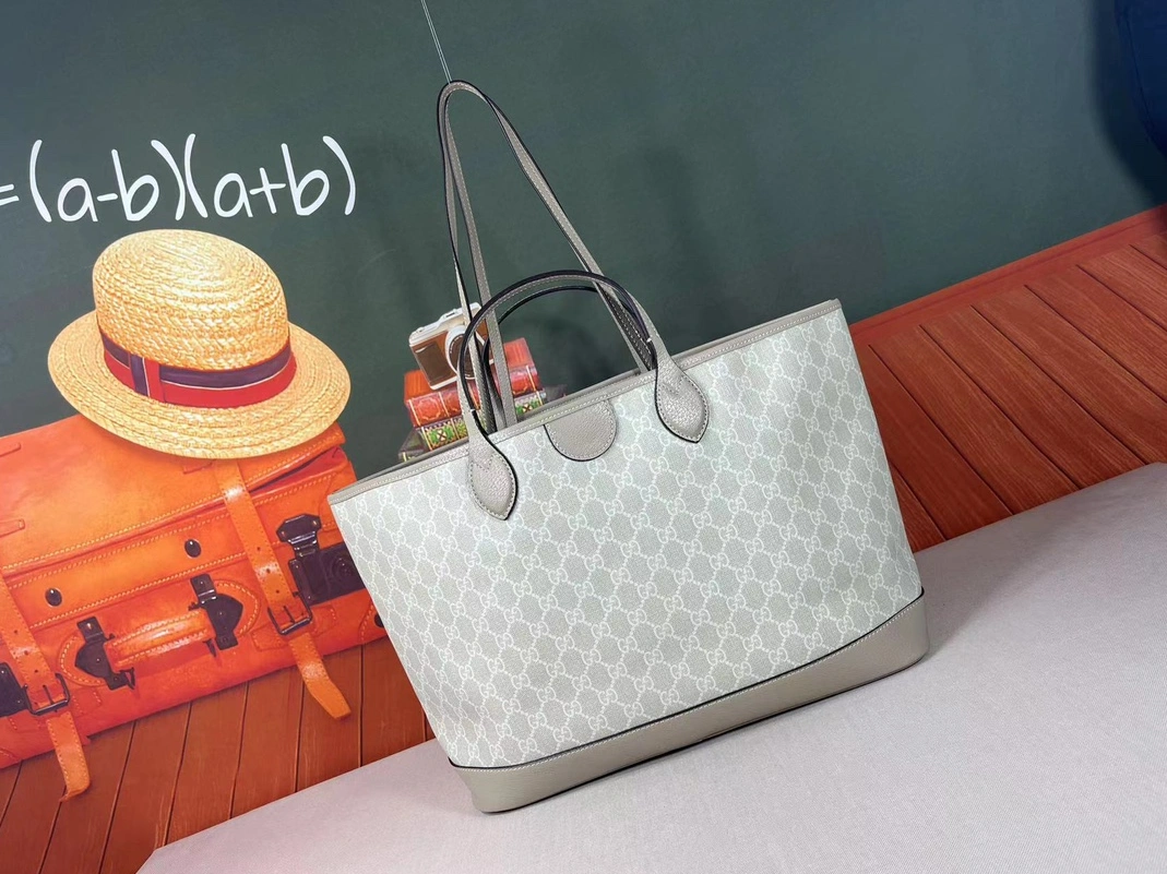 Popular 1442 Gucci AAA Quality Shoulder Bags For Women