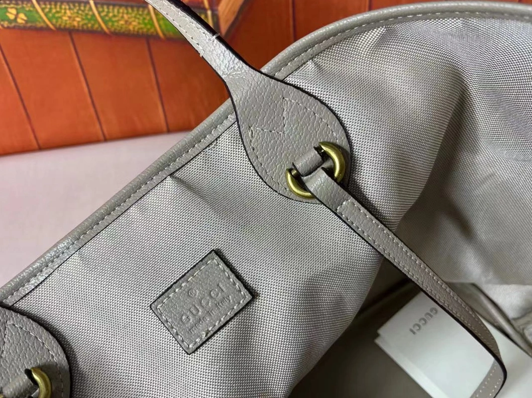 Popular 1442 Gucci AAA Quality Shoulder Bags For Women